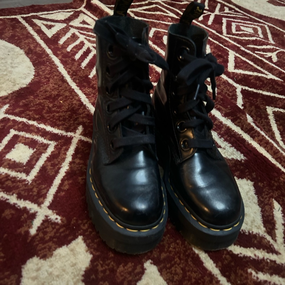 Dr.Martens Only worn a hand full of times.
